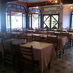 La Alhambra Apart Hotel